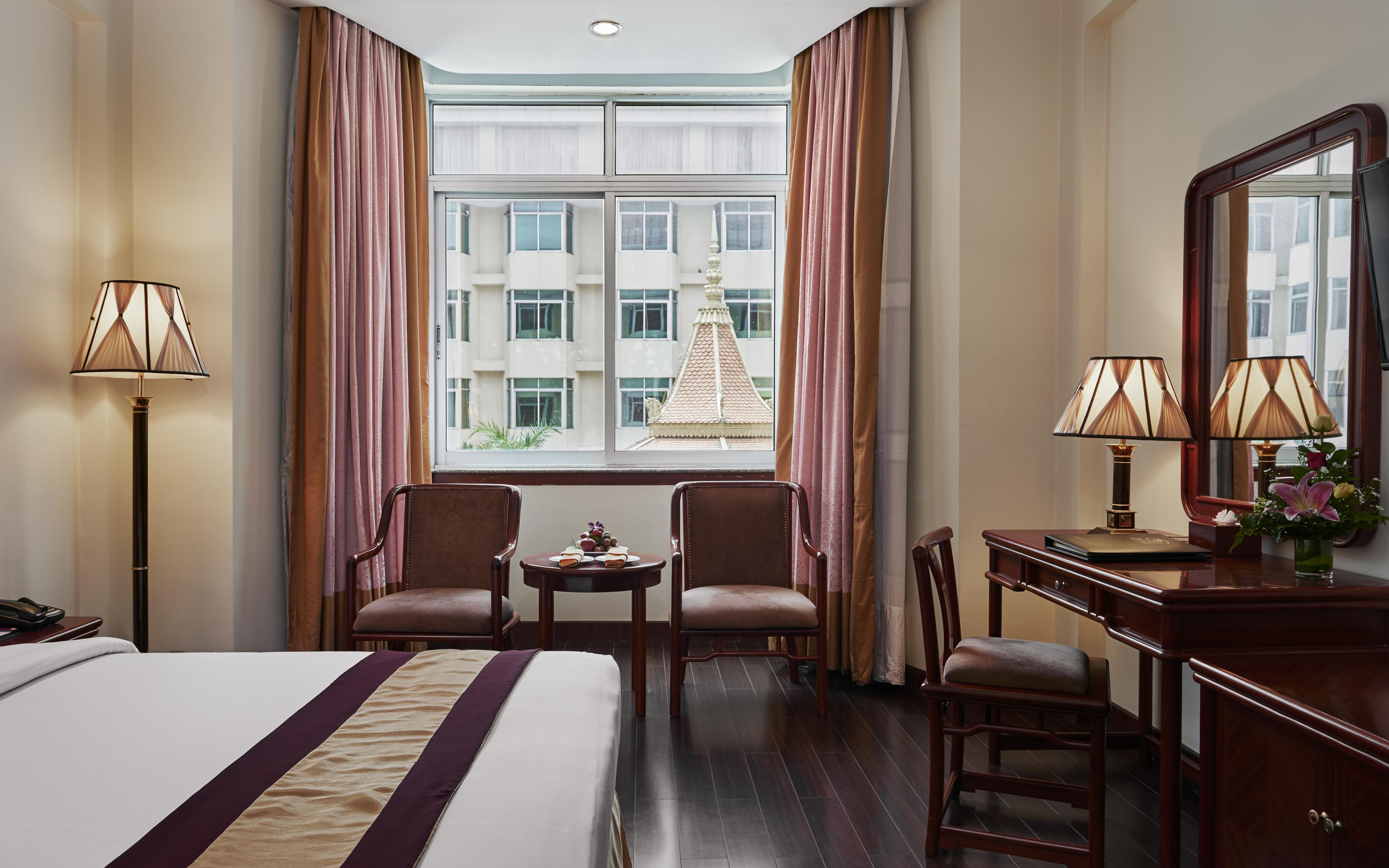 Phnom Penh Hotel Buitenkant foto