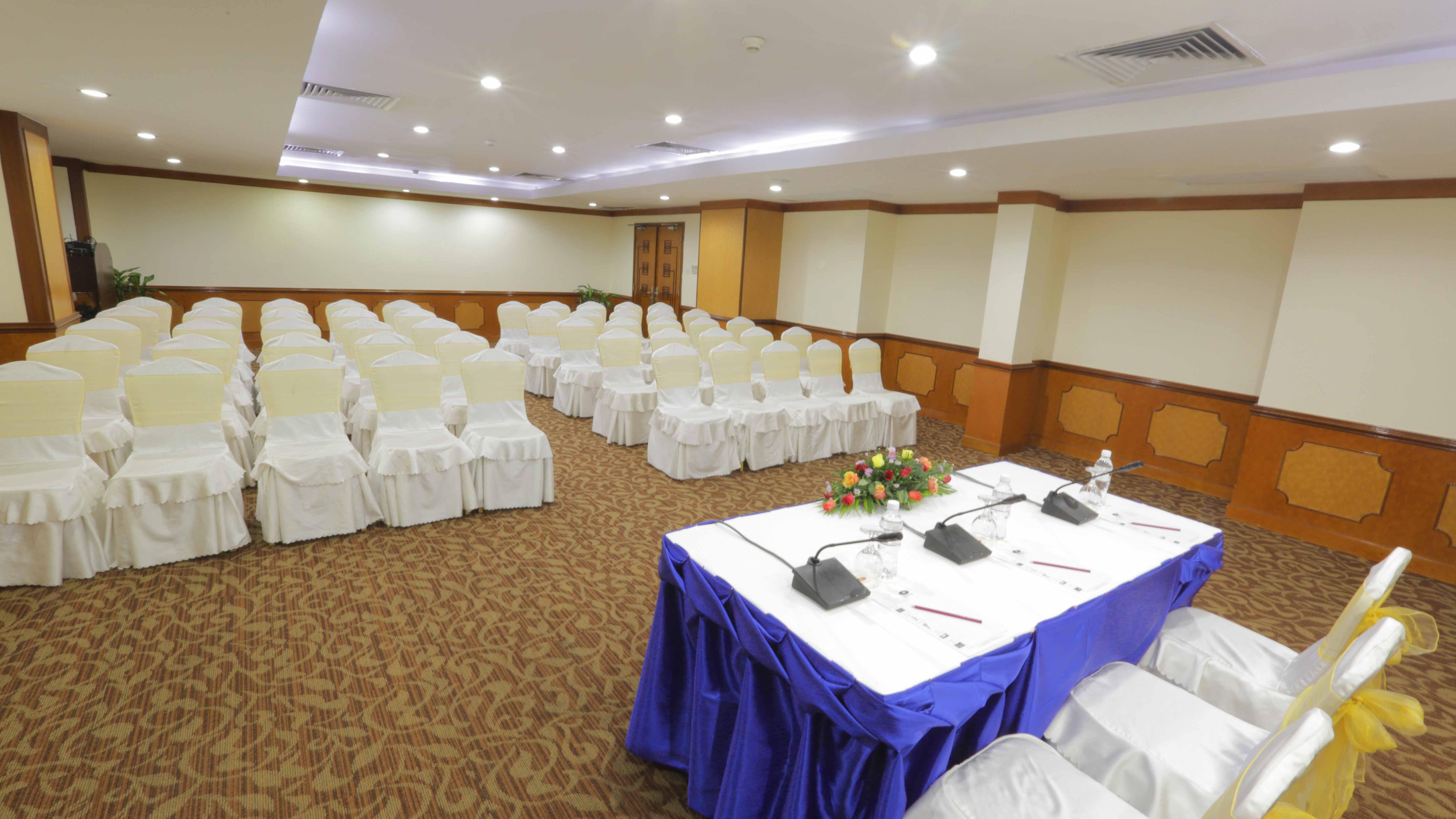 Phnom Penh Hotel Buitenkant foto