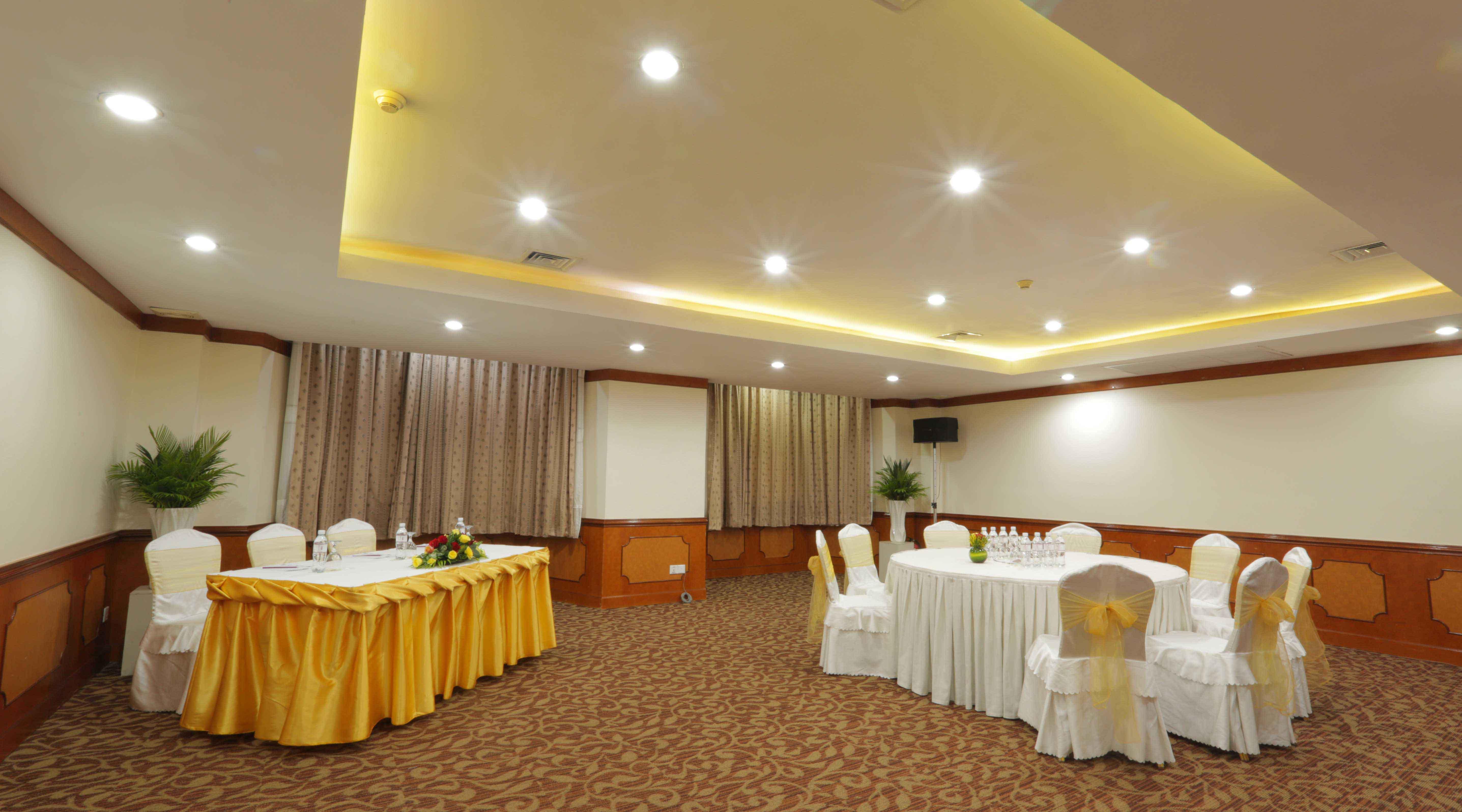 Phnom Penh Hotel Buitenkant foto