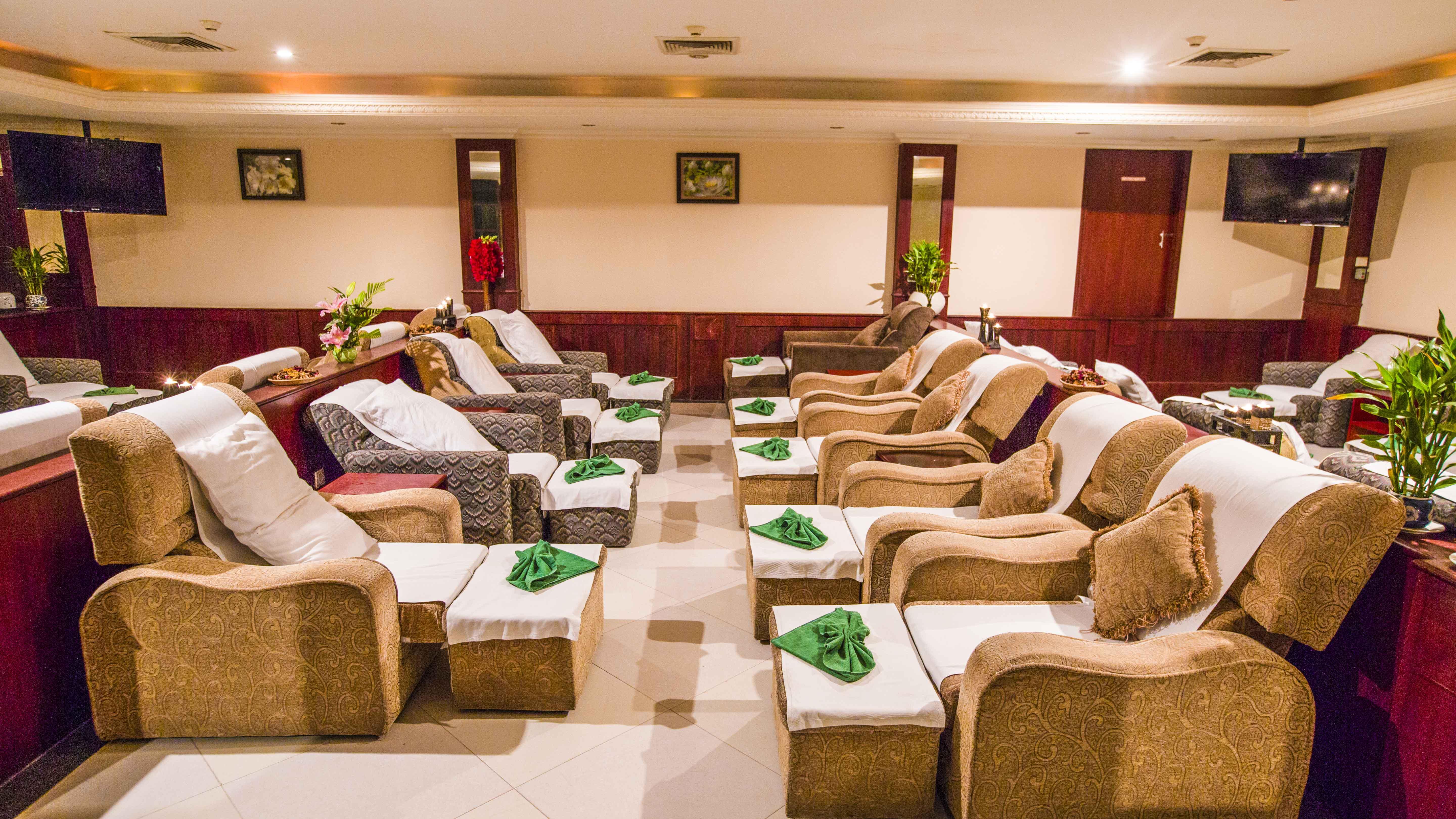 Phnom Penh Hotel Buitenkant foto