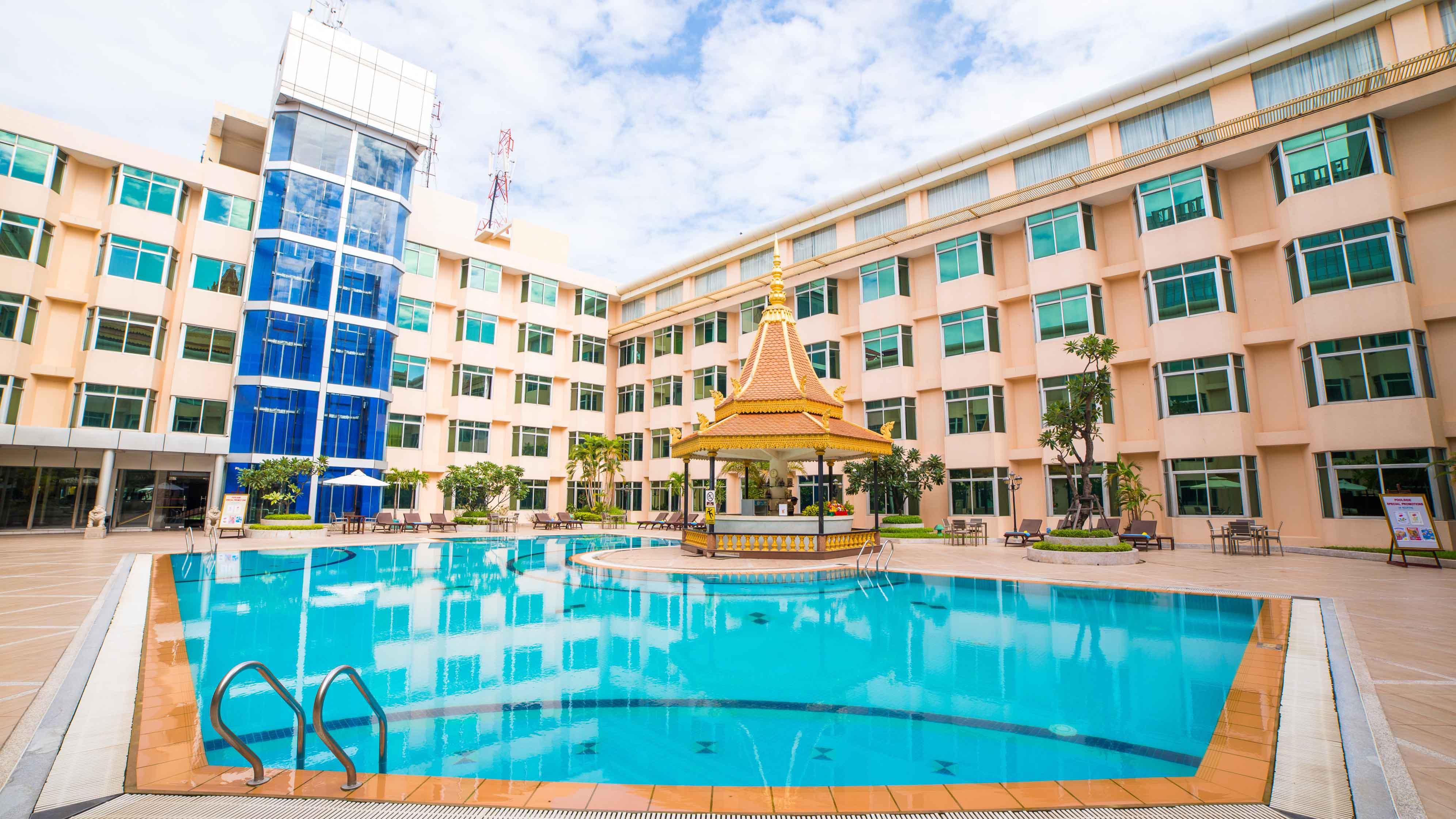 Phnom Penh Hotel Buitenkant foto