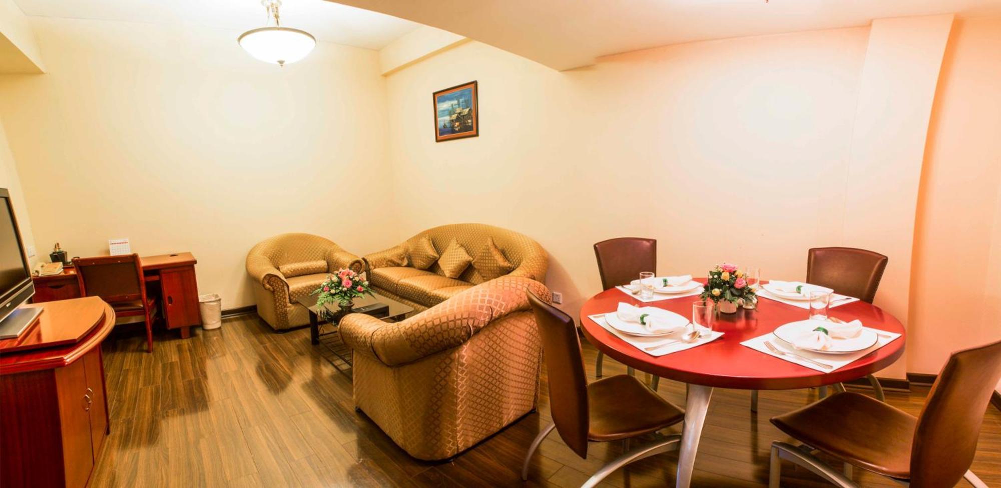 Phnom Penh Hotel Buitenkant foto